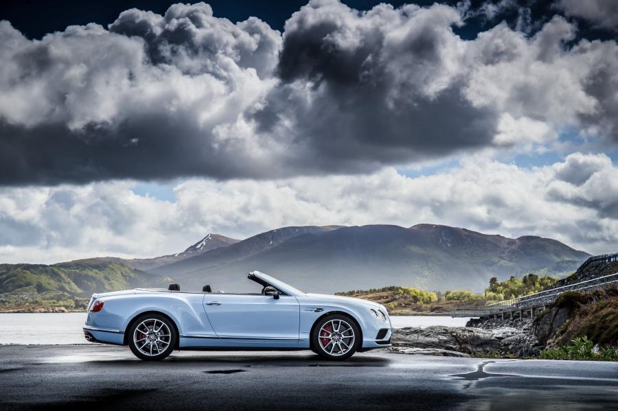  Bentley Continental GT V8 S Convertible 2015 года  (фото 7 из 17)